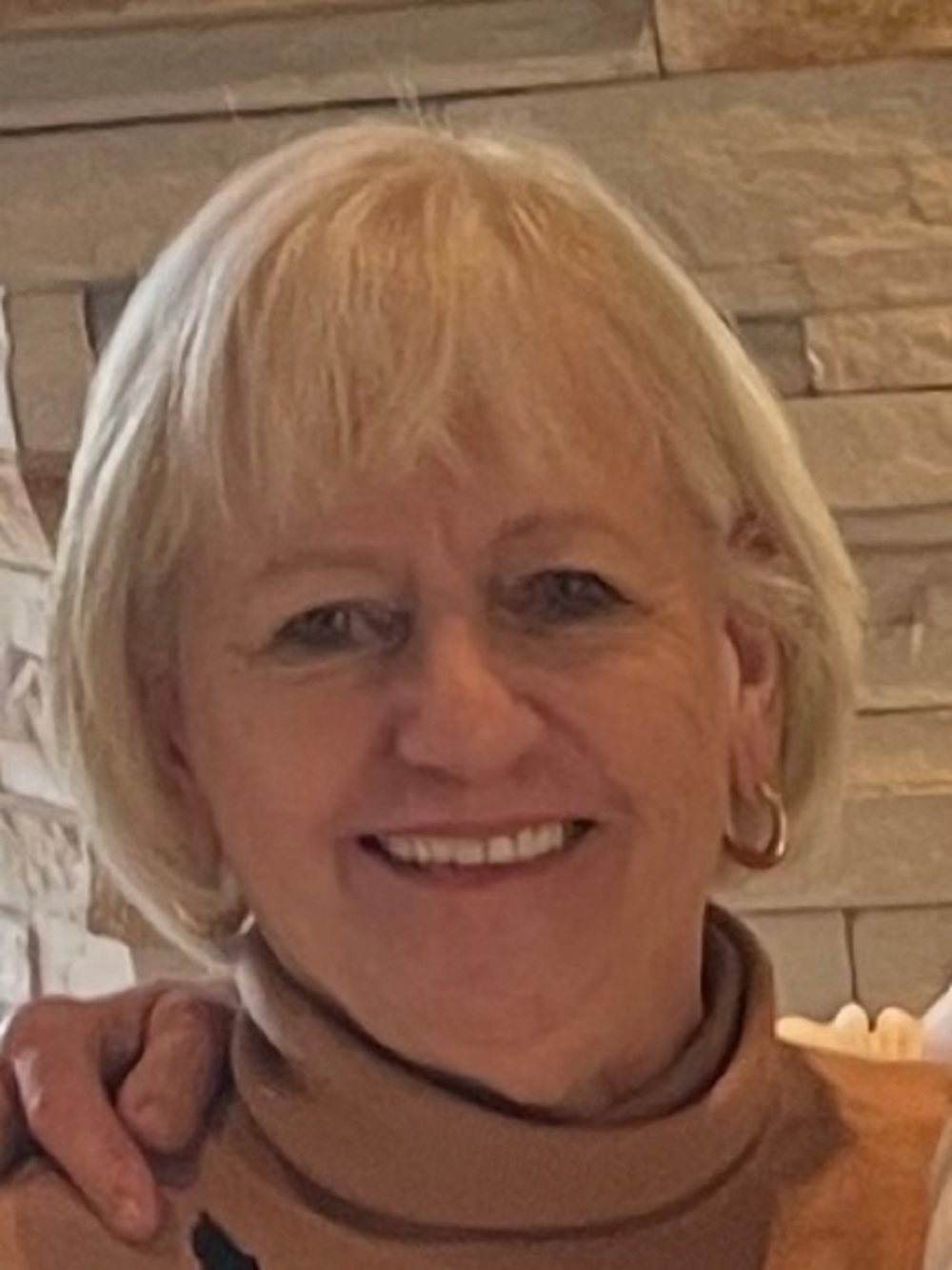 Meet your Posher, Wynnone